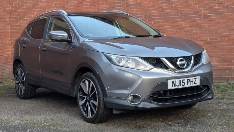 2015 Nissan Qashqai 1.6 dCi Tekna 5dr HATCHBACK DIESEL Manual