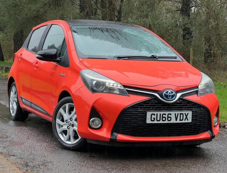 2016 Toyota Yaris 1.5 VVT-h Orange Edition E-CVT Euro 6 5dr HATCHBACK Petrol/Electric Hybrid Auto...