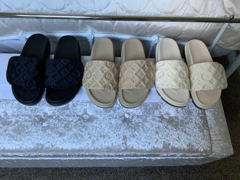 NEW ladies Velcro sliders size 7 black, beige, cream 