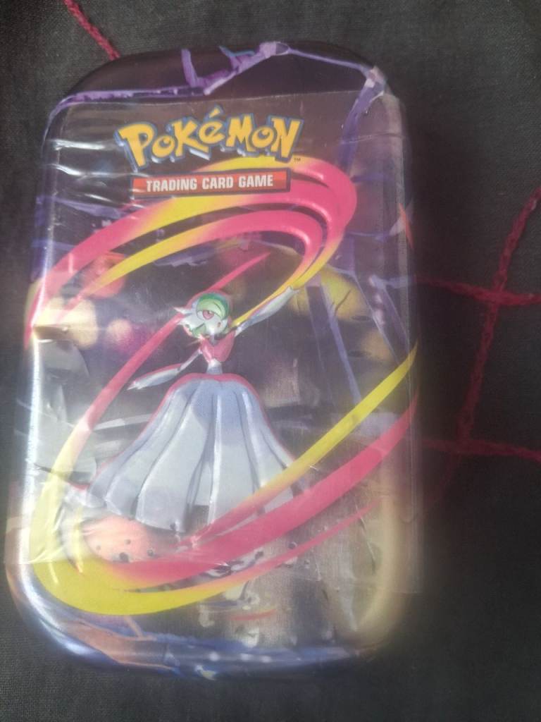 Pokemon Trading Card Game: Mini Tin Box Mega Heroes