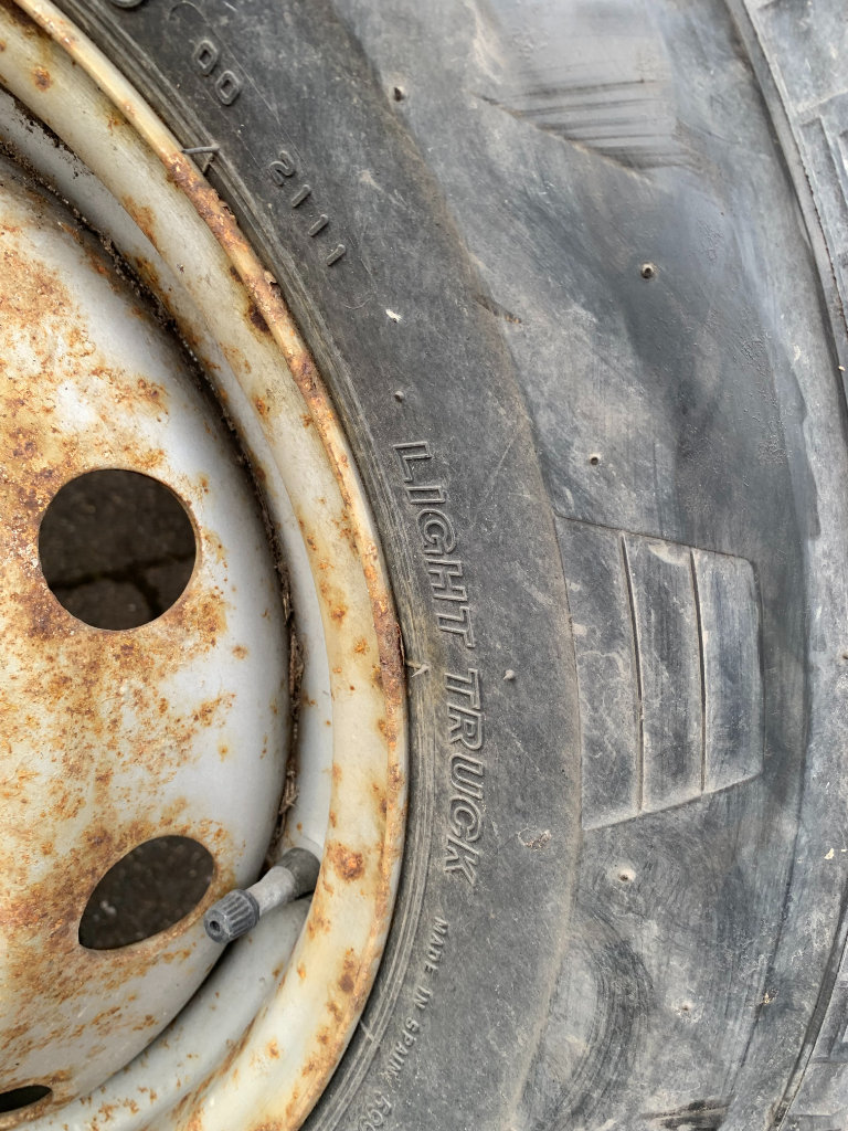 bridgestone tyre 215/70R15C relay boxer can deliver locally