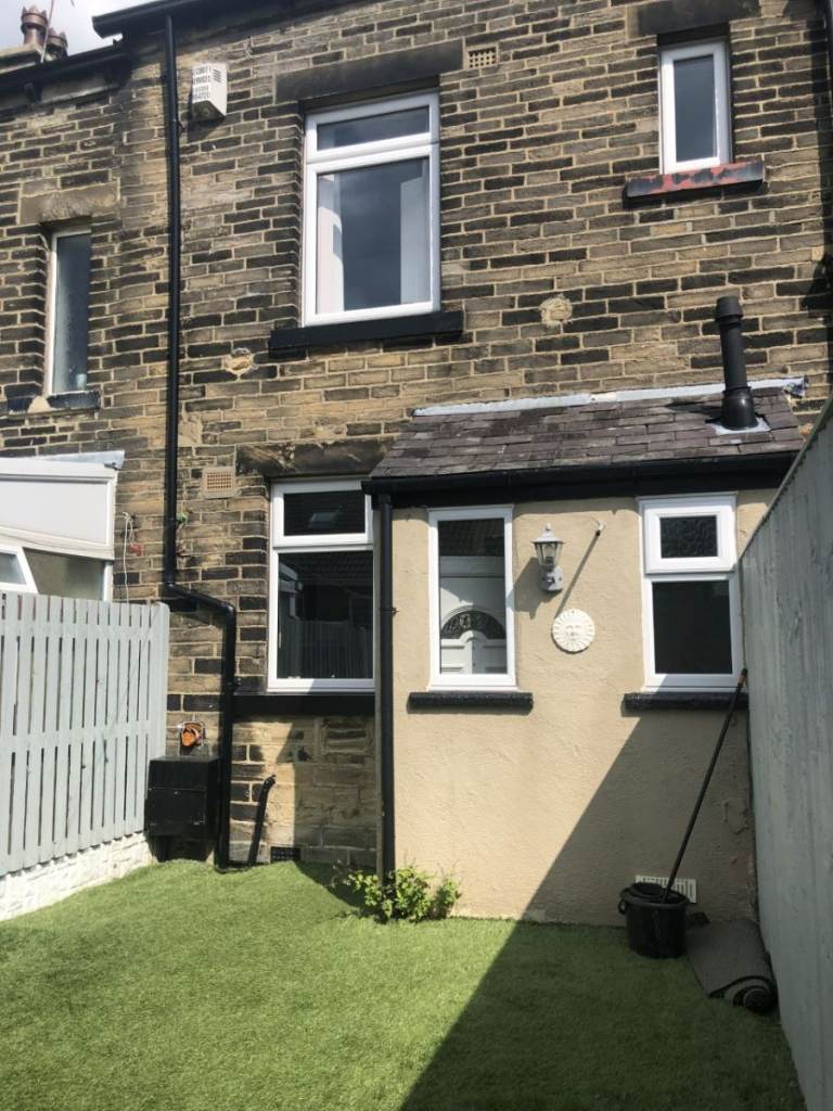 3 bedroom house in Jer Lane, Bradford