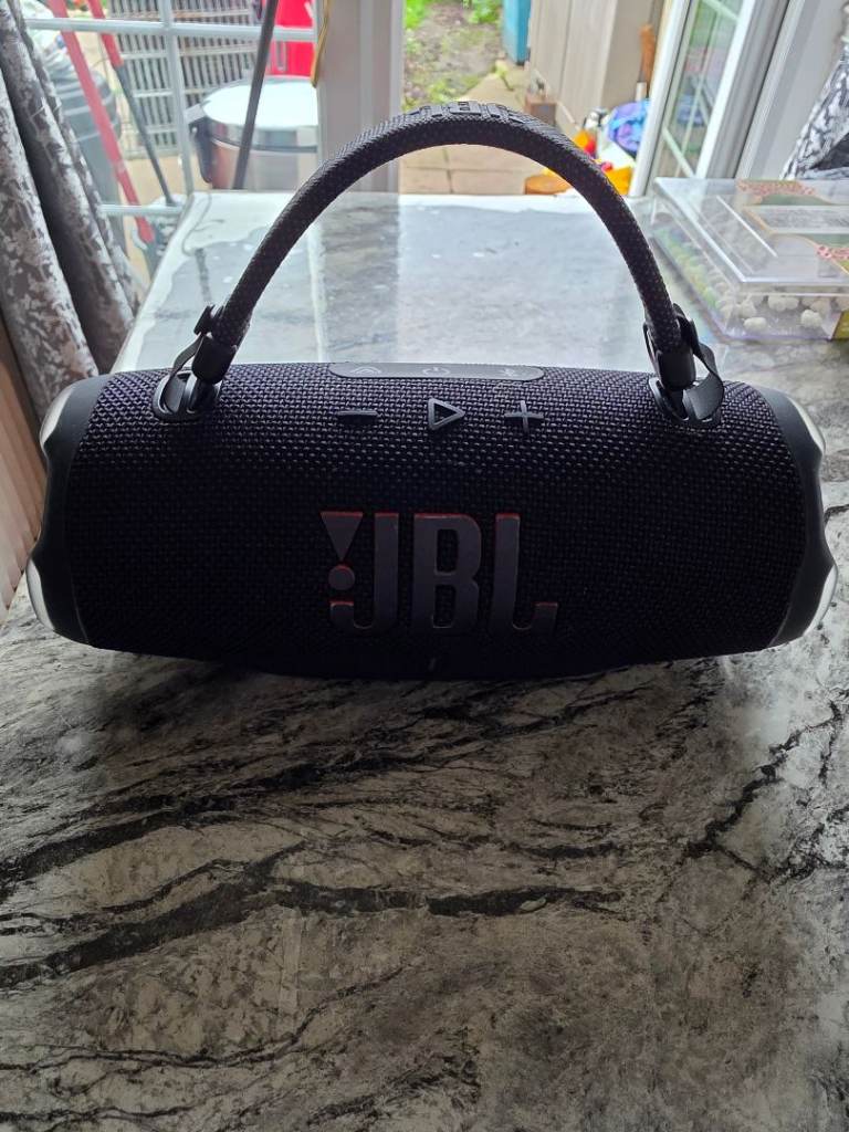 JBL Charge 6 Portable Bluetooth Speaker - Black, As Good As New