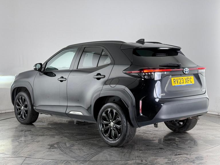 2023 Toyota Yaris Cross 1.5 VVT-h Design E-CVT Euro 6 (s/s) 5dr HATCHBACK Petrol/Electric Hybrid ...