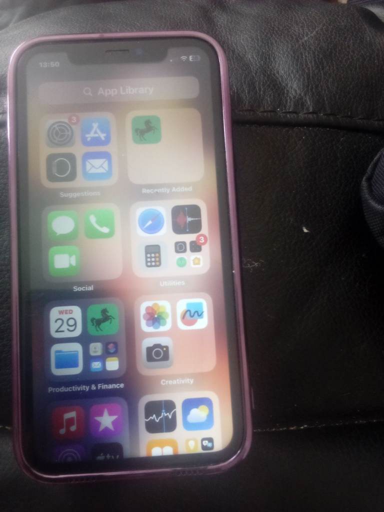 iPhone xr red 