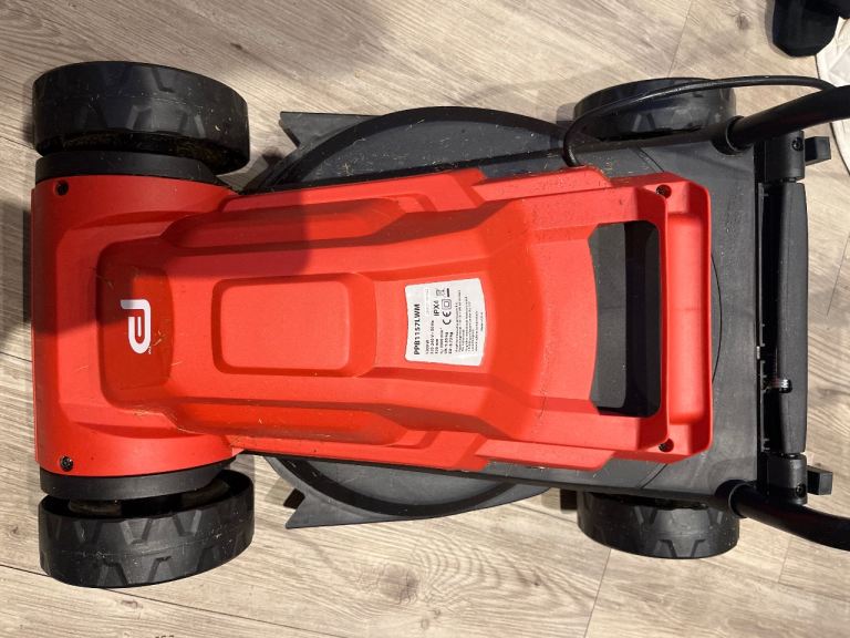 B and Q lawnmower 