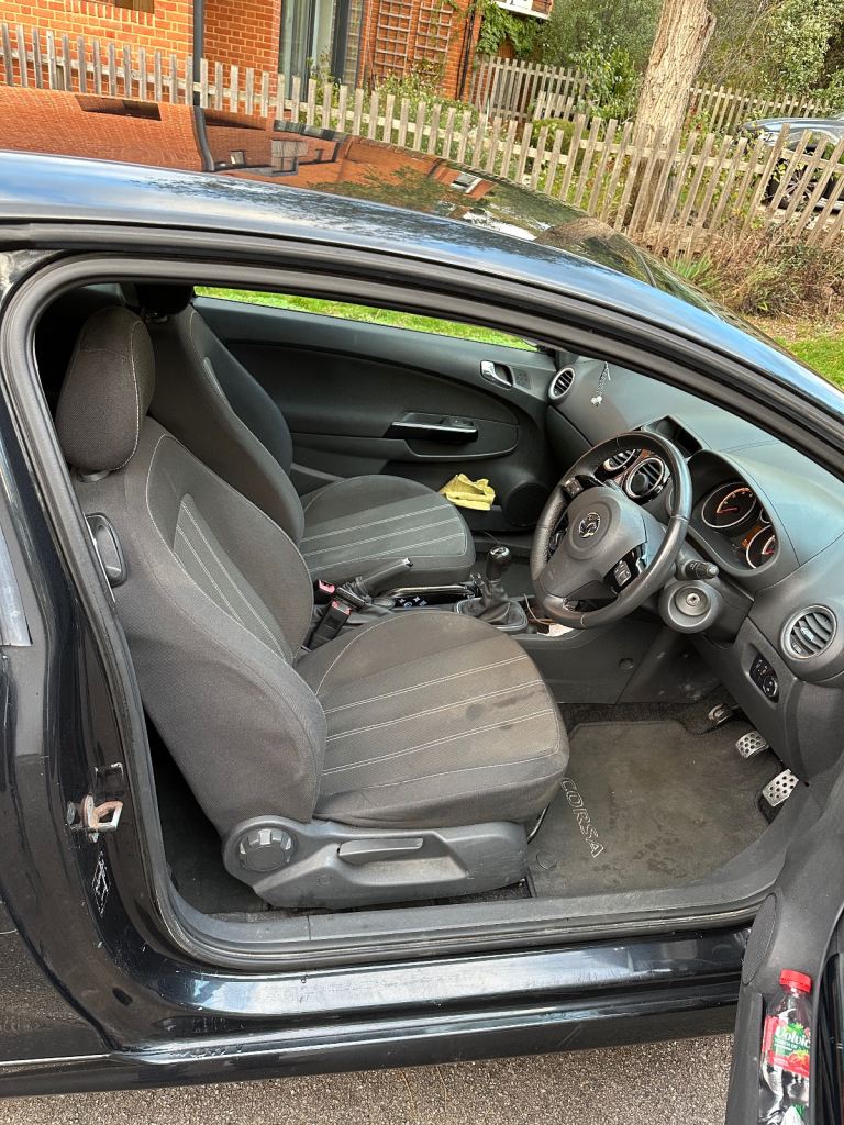 Vauxhall, CORSA, Hatchback, 2012, Manual, 1229 (cc), 3 doors LIMITED Edition 