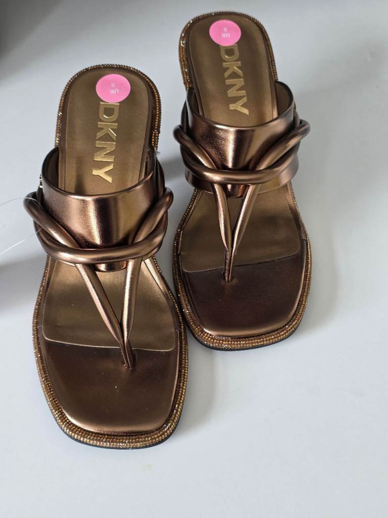 Dkny high heel 