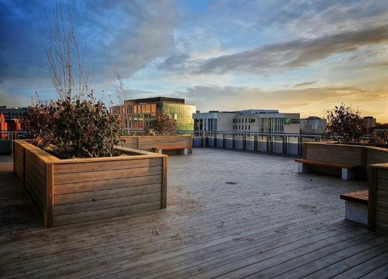 The Mailbox - 2 Bed 2 Bath Apartment Stockport 