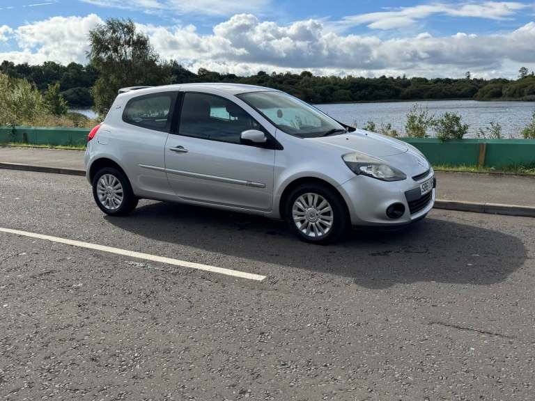 2012 Renault Clio 1.2 16V I-Music 3dr HATCHBACK Petrol Manual