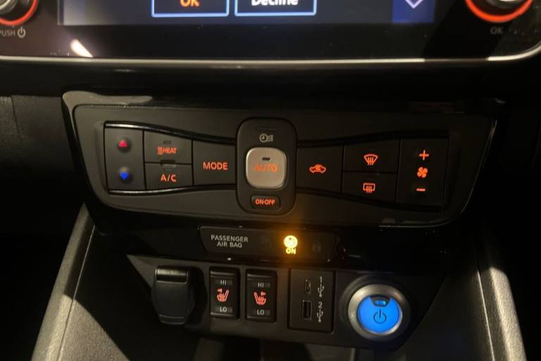 2022 72 NISSAN LEAF 39KWH N-CONNECTA HATCHBACK 5DR ELECTRIC AUTO (150 PS) TECH P