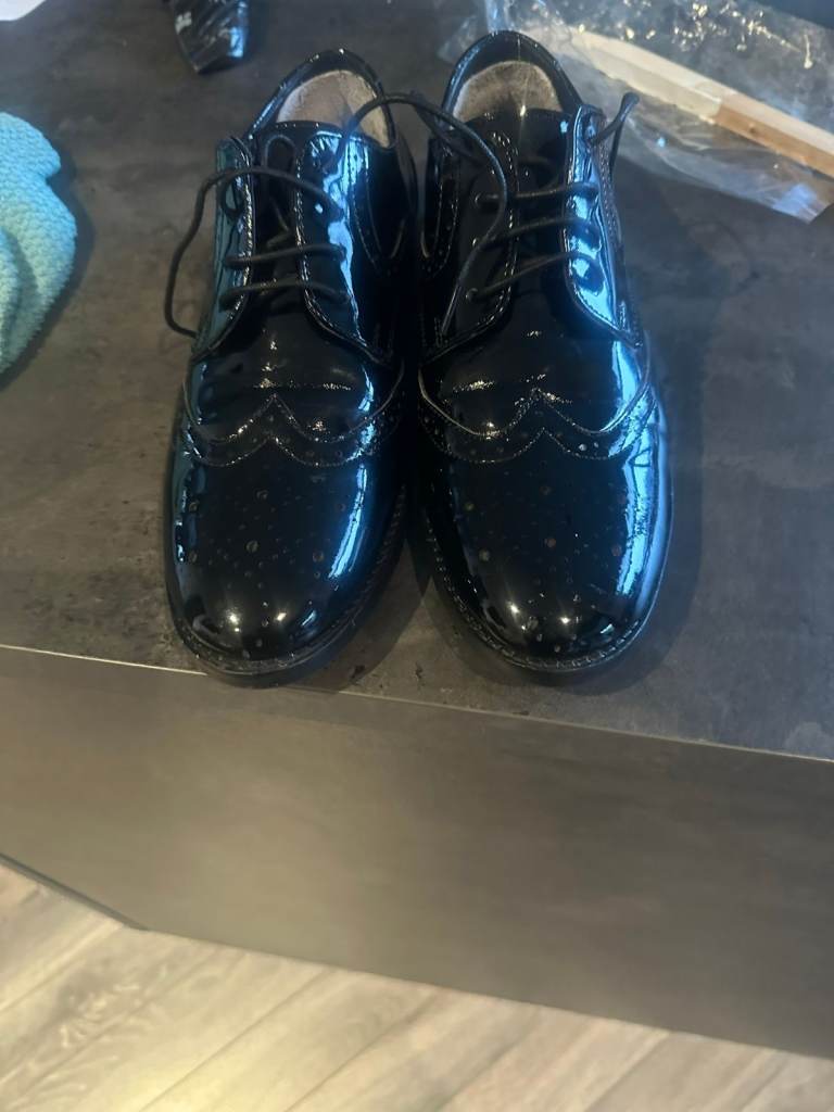 Formal dress black patent shoes Size 5