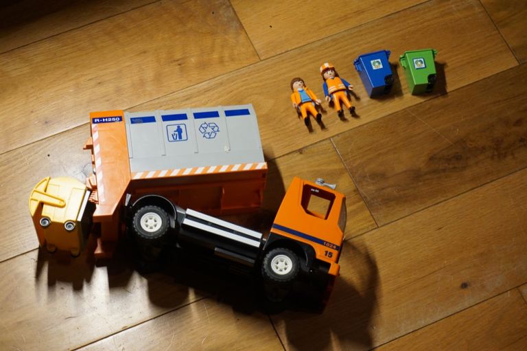 Playmobil Recycling Truck & Figures