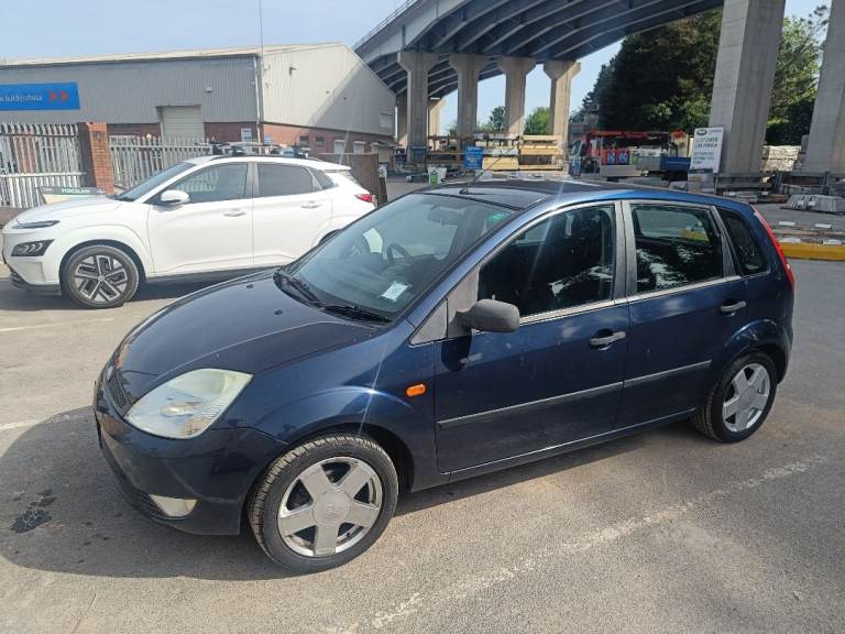 Bargain Ford Fiesta Hatchback (2005, Manual, 1242cc, 5 doors) - Cheap Runaround/First Car with MOT