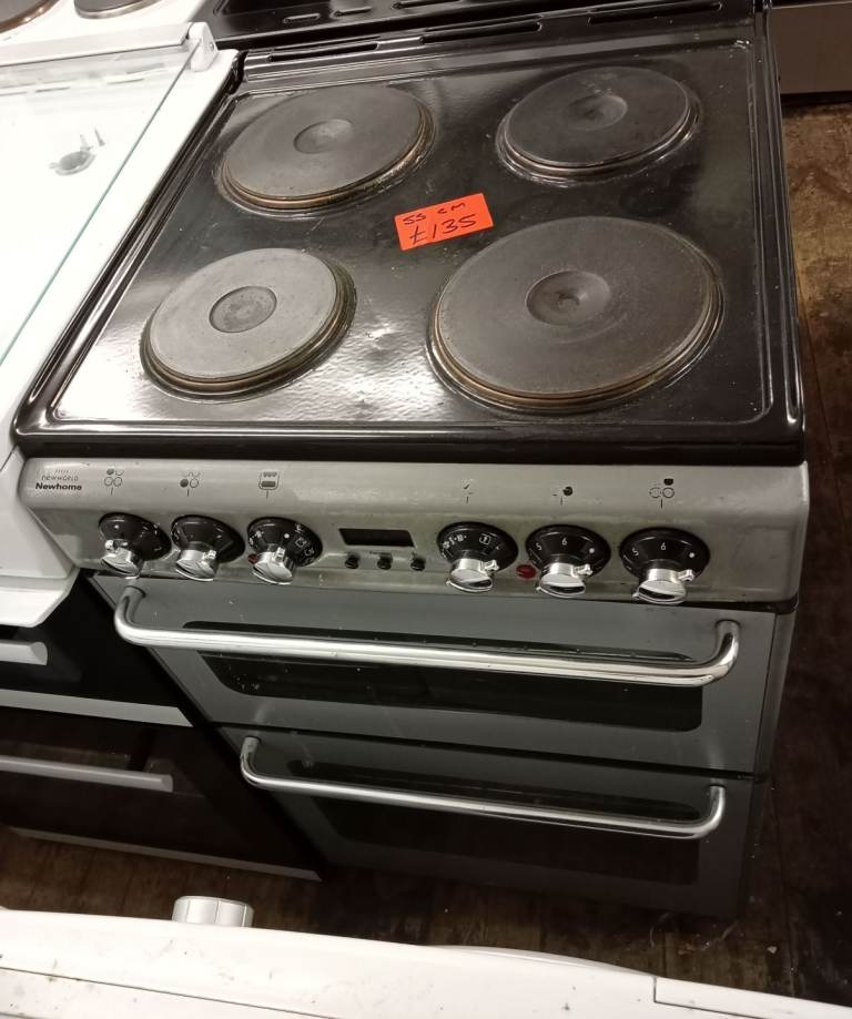 NEW WORLD 55CM ELECTRIC COOKER 