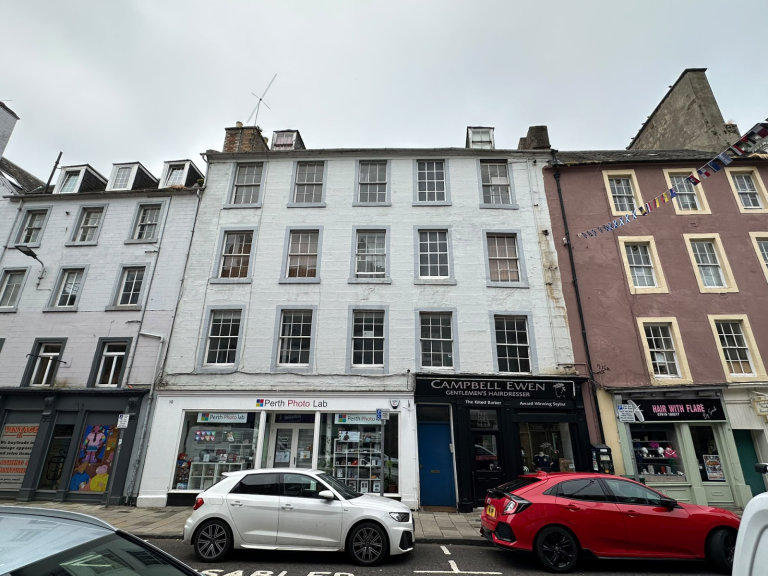 2 bedroom flat in 12b George Street, Perth, PH1 5JR