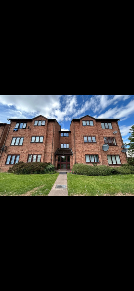 One Bedroom Top Floor Flat CV2 