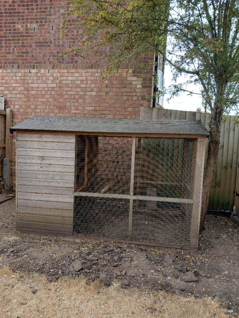 Chicken Coop- Free- Near Rushden