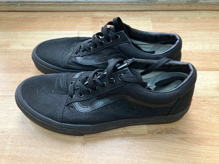 Vans Old Skool Trainers – Black, Good Condition