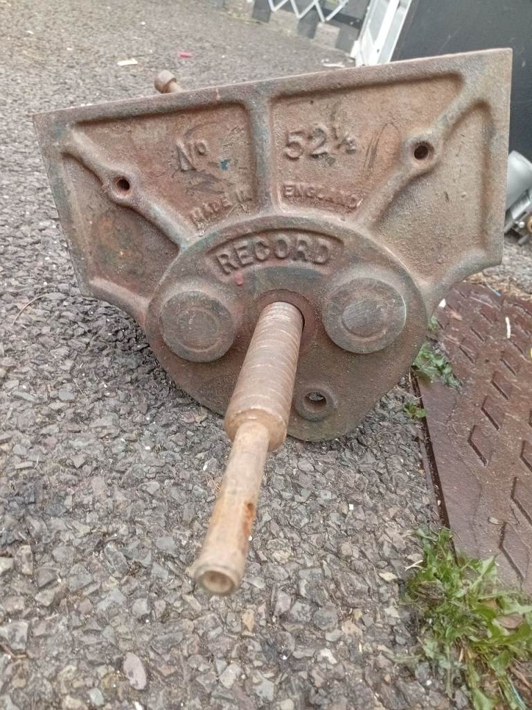 Record No. 52 1/2 Woodworking Vice - Fair Condition