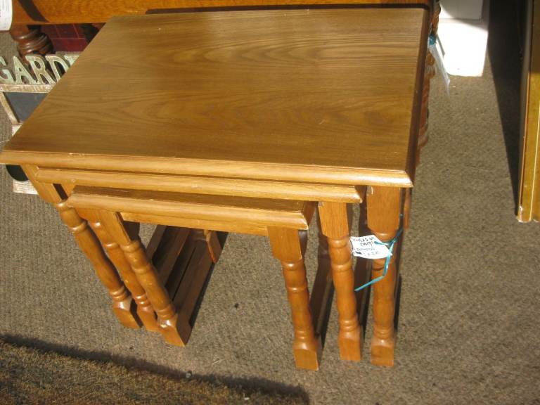 STURDY NEST OF 3 RECTANGULAR TABLES / COFFEE TABLES. IN GOOD ORDER. VIEWING - COLLECTION