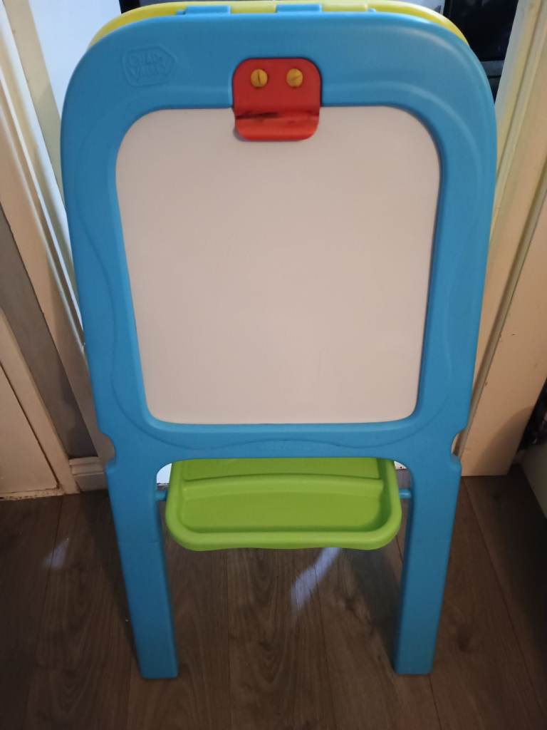 Kids easel
