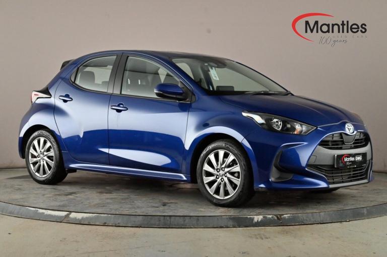 image for  Toyota Yaris 1.5 Vvt H Icon Hatchback 5dr Petrol Hybrid E CVT Euro 6 s/s 116 Ps