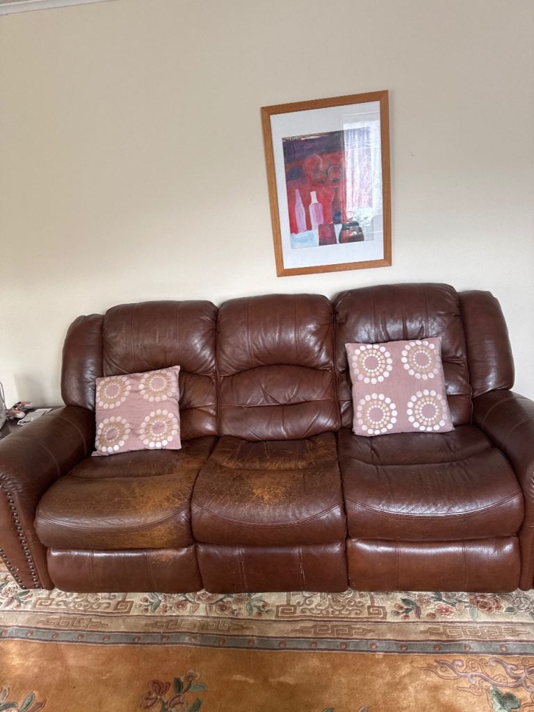 3 seater leather sofa