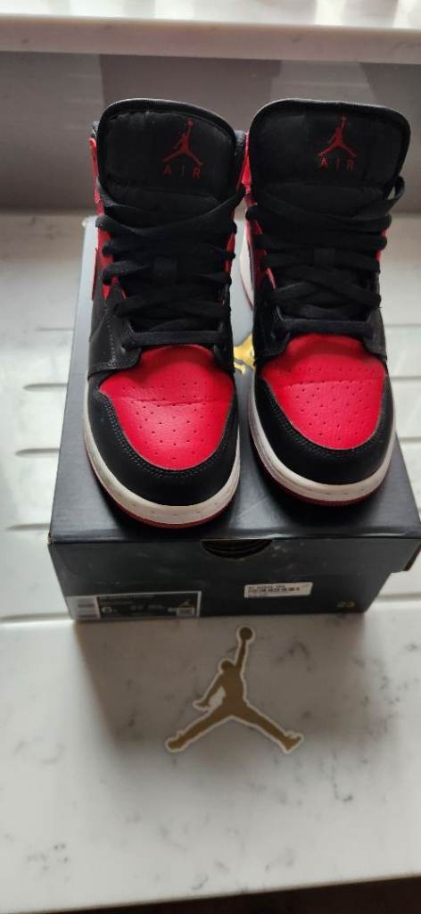 Air Jordan 1 Mid (GS)