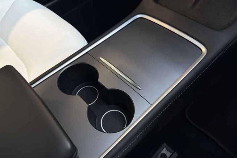 2022 Tesla Model 3 Standard Range Plus Saloon 4dr Electric Auto RWD (241 bhp) Saloon Electric Aut...