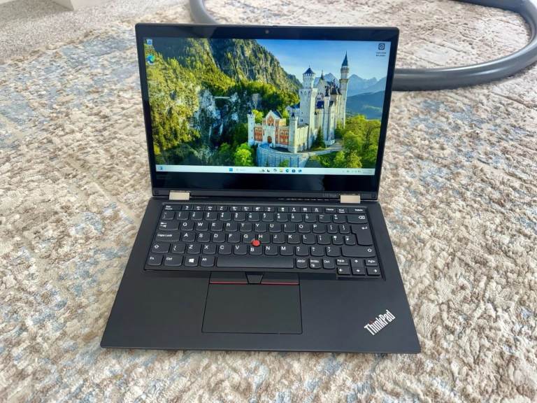 Lenovo Gaming Laptop Touchscreen 2-1