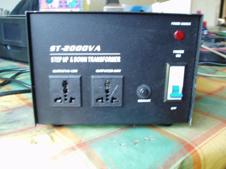 Step up/ step down transformer