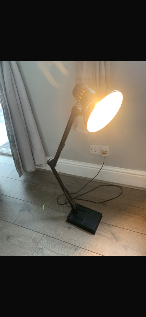Metal lamp
