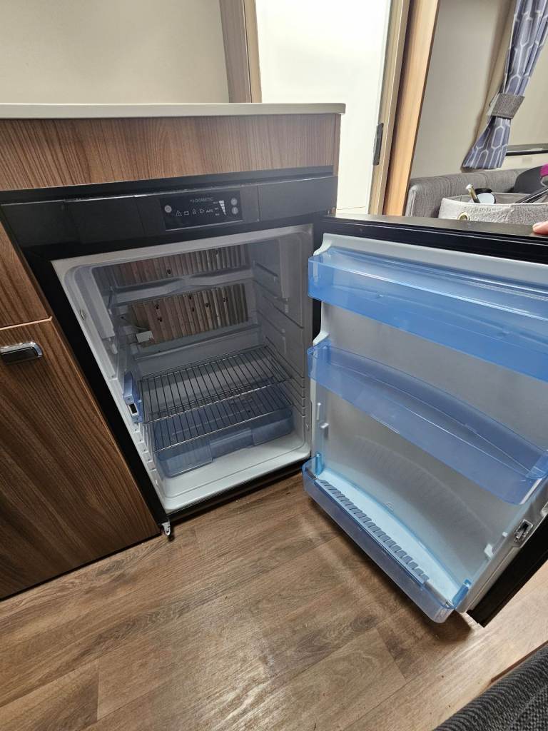 SWIFT Sprite Major 6 TD 6 Berth End Bedroom 2018 in very good condition. 