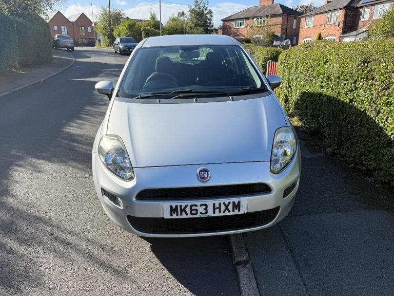 PUNTO LOW MILEAGE PERFECT CAR