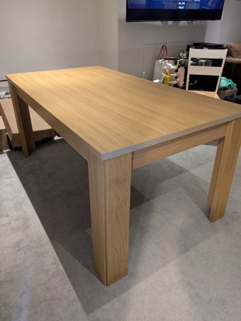 8 seater dining table 
