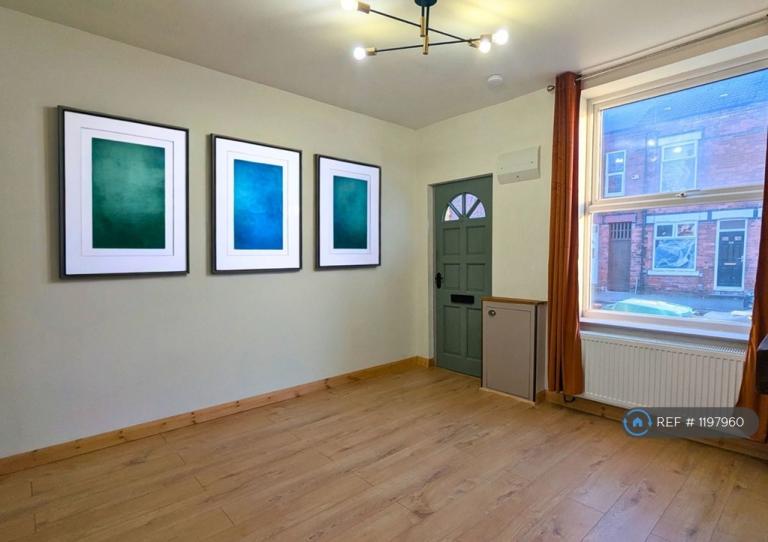 3 bedroom house in Vernon Avenue, Basford, Nottingham, NG6 (3 bed) (#1197960)