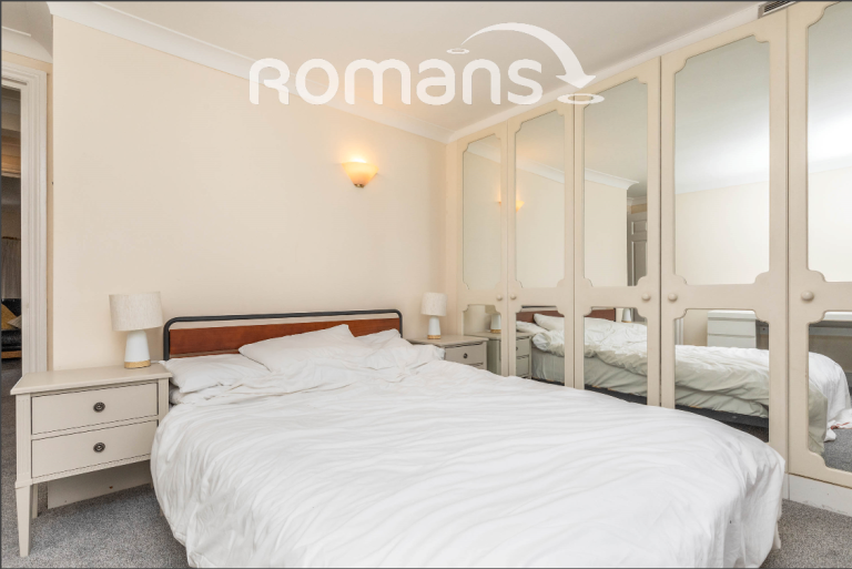 Large double room in Clifton