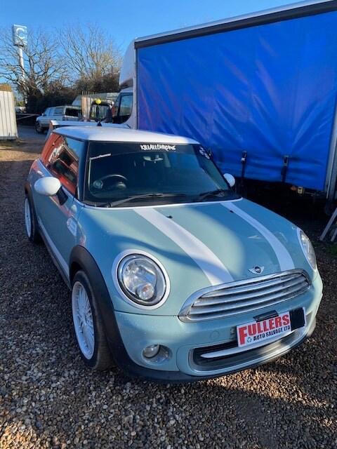 2013 MINI Hatch 1.6 Cooper 3dr DAMAGED REPAIRABLE SALVAGE HATCHBACK Petrol Manual
