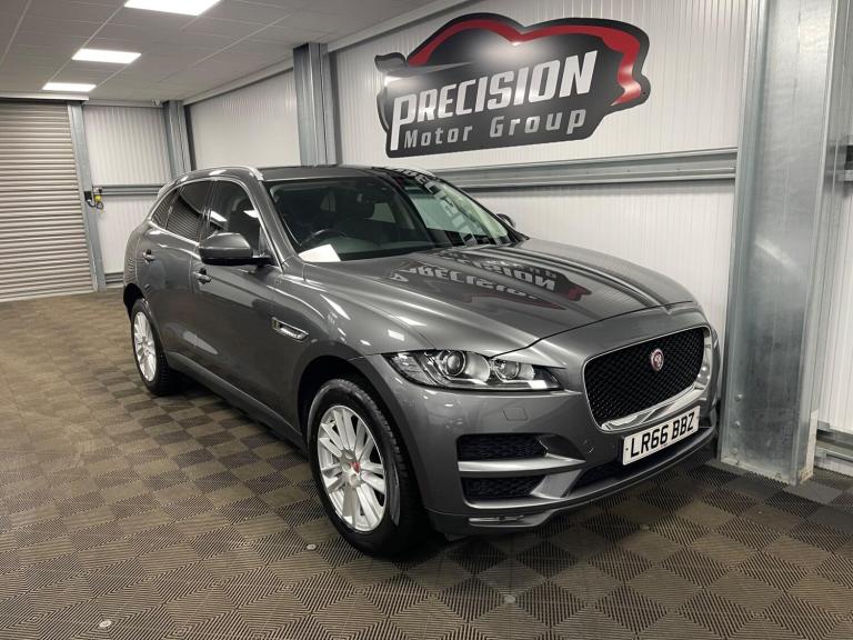 2016 Jaguar F-Pace 2.0d Portfolio 5dr Auto AWD ESTATE DIESEL Automatic
