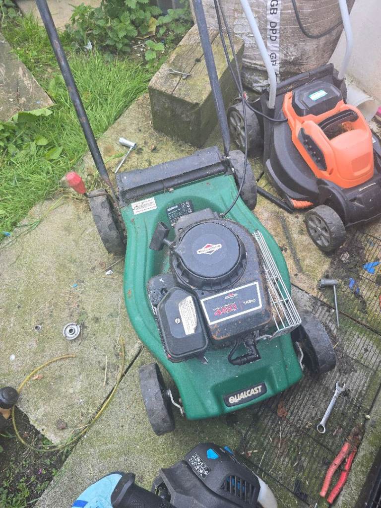 Petrol lawnmowers x2 spare repair 