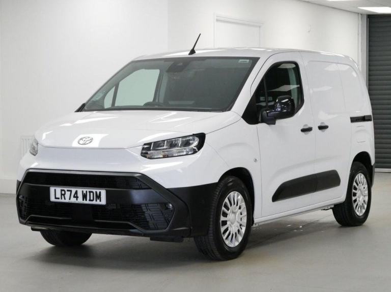 74 TOYOTA PROACE CITY E 100 KW 50 KWH L1 SWB ICON AUTOMATIC ( NEW SHAPE )