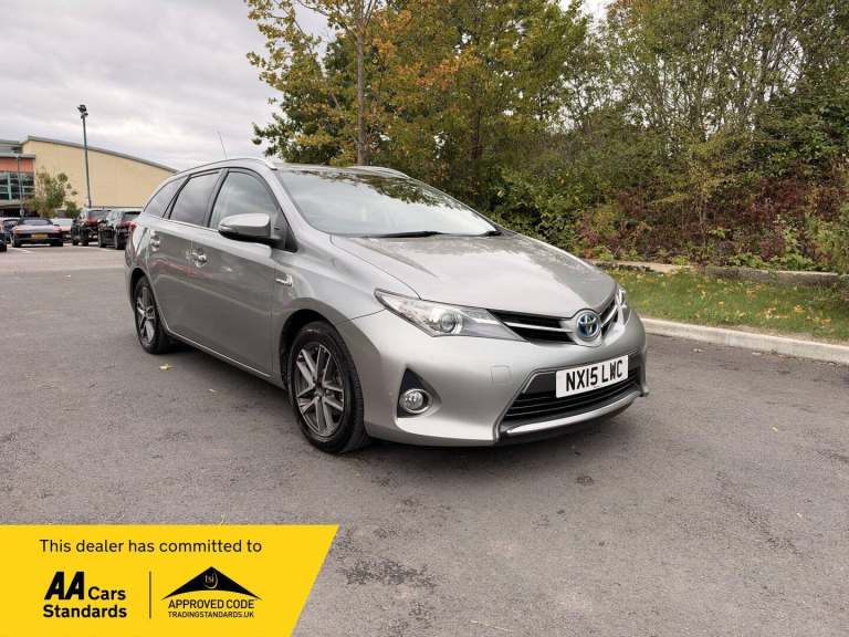 2015 Toyota Auris 1.8 VVT-h Icon+ Touring Sports CVT Euro 5 (s/s) 5dr ESTATE Petrol/Electric Hybr...