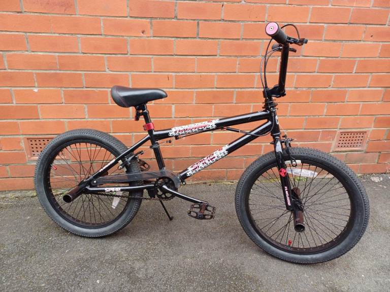 Flatlands Spike Bmx Bike , Custom ,City Bike - 360° Rotor-Head (Giro), 4 stunt pegs , central stand.