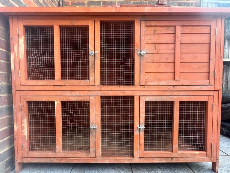 2 Storey Wooden Rabbit & Guinea Pig Hutch 