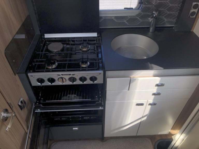 2016 SWIFT BOLERO 612EK 2 BERTH MOTORHOME