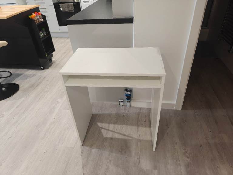 White Wooden Desk with Shelf – Good Condition