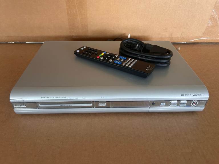 Philips DVDR 3305 DVD Player Recorder-DualMedia Recordin Fully Working + Remote