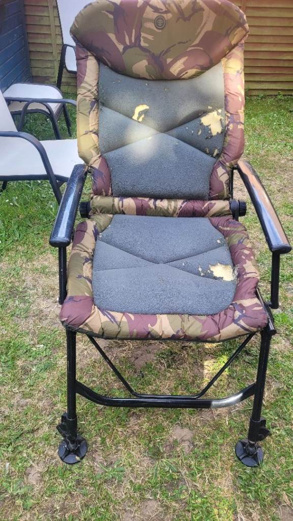 Fishing chair abit tatty but still plenty of use left in it