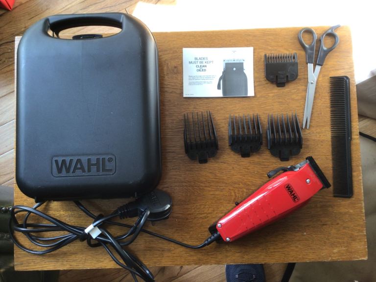 Wahl pet grooming clipper set.